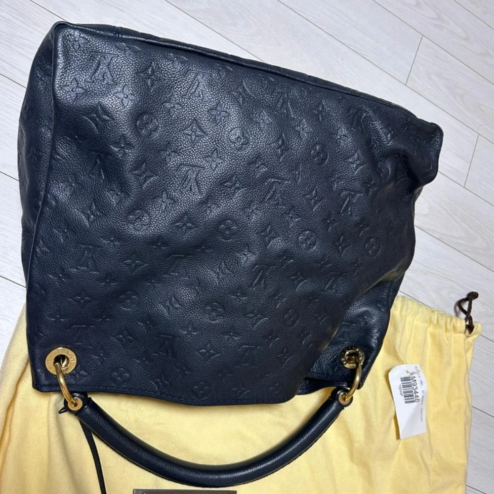 💎 BEAUTIFUL💎 authentic LEATHER ARTSY MM LOUIS VUITTON - Picture 8 of 17